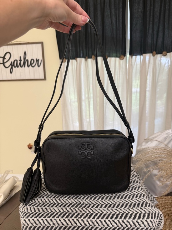 Tory Burch Handbags - Tory Burch Thea Leather Camera Bag – Black | Adjustable Crossbody & Shoulder Bag